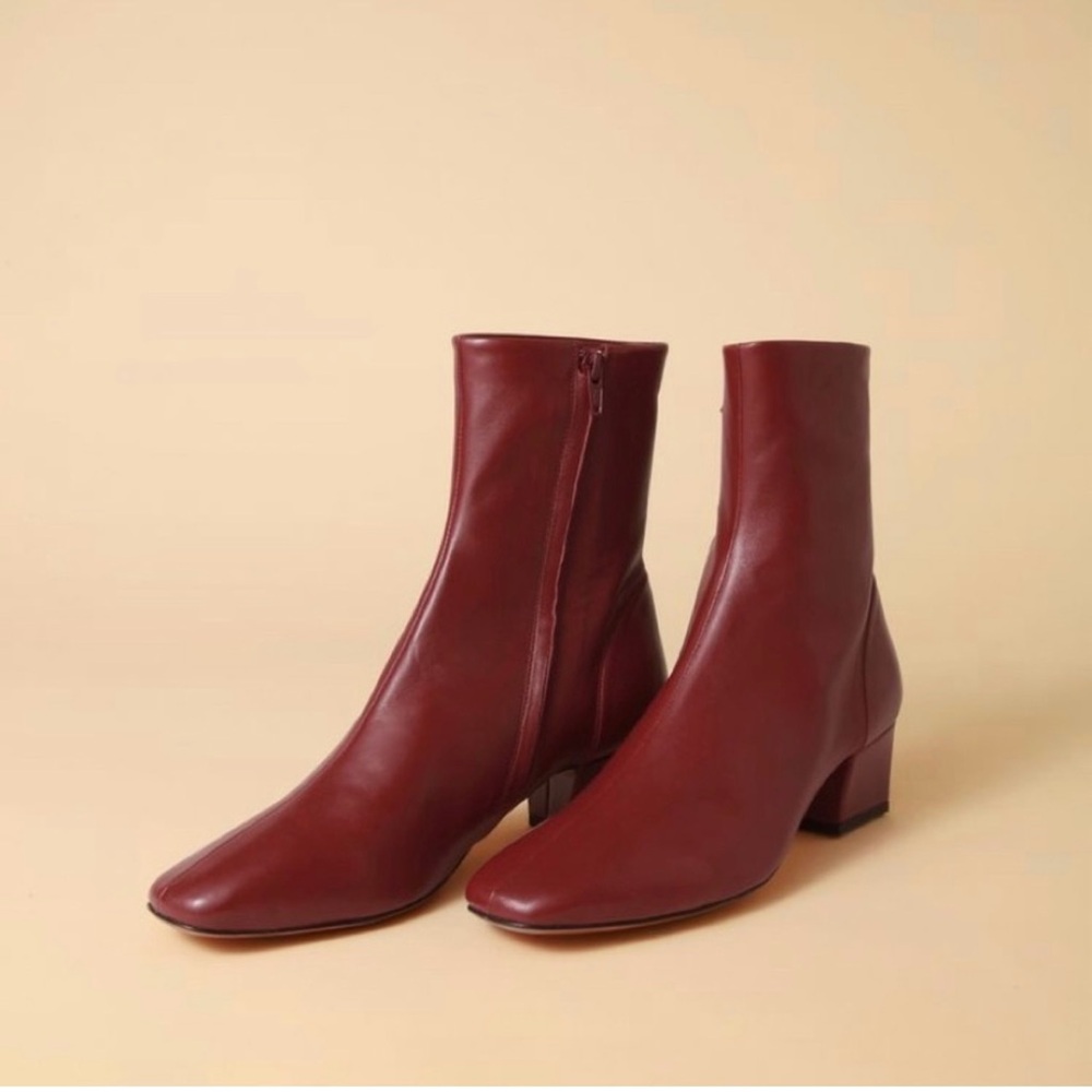 Rouje Lara Ankle Boot size FR40/US8, Color Napa Bordeaux